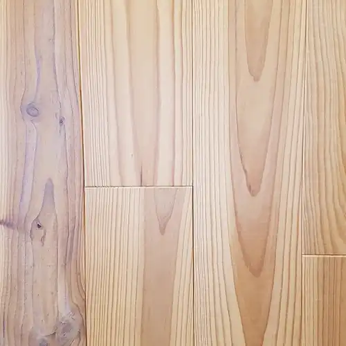 Grenen houten vloer vloerverwarming